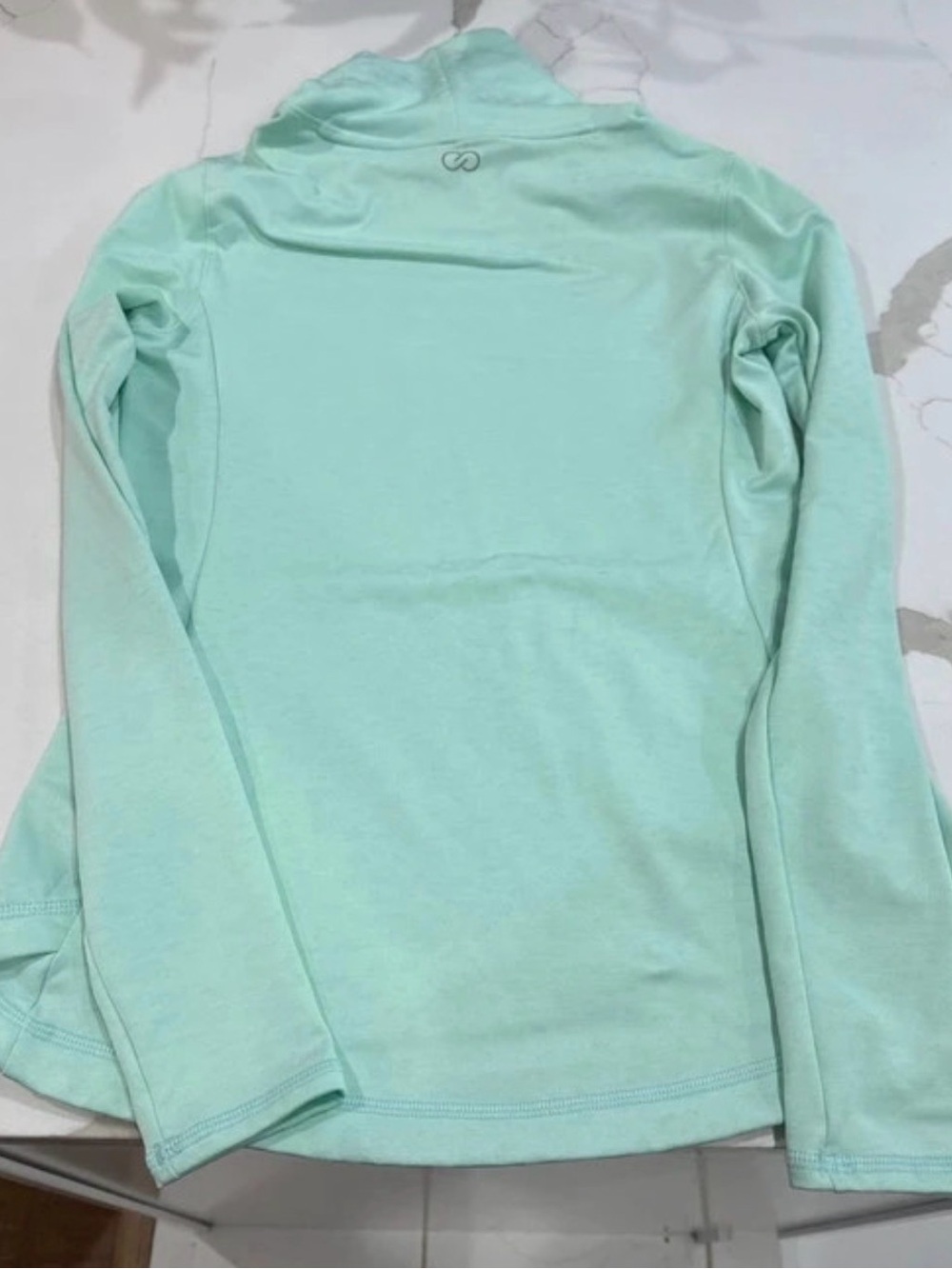 Women's Long Sleeve Mint Green Top - Lightweight Performance